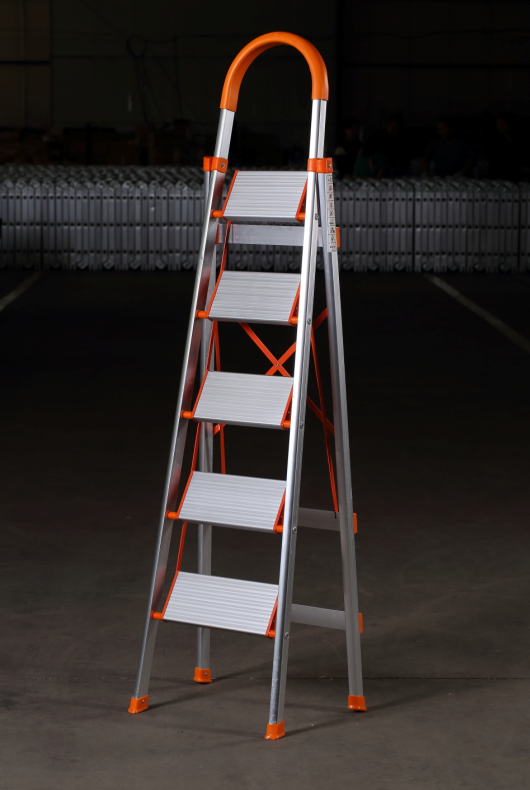Household Aluminum Alloy step Folding Ladder with Handrail